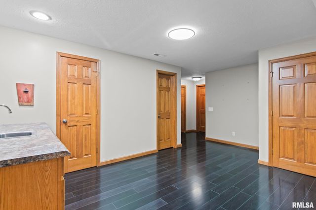 4521 BARRINGTON Drive, Springfield, IL 62711