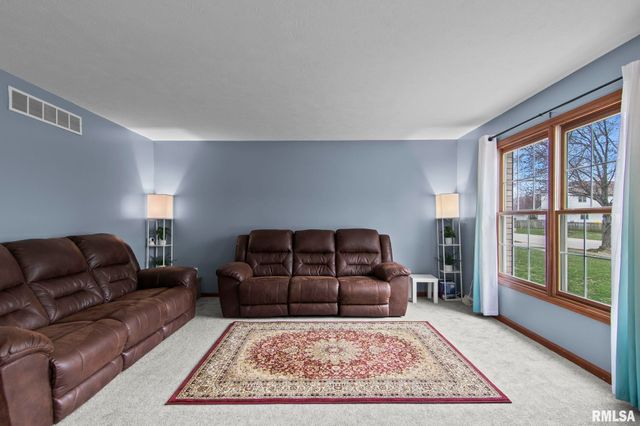 4521 BARRINGTON Drive, Springfield, IL 62711