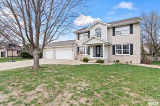 4521 BARRINGTON Drive, Springfield, IL 62711