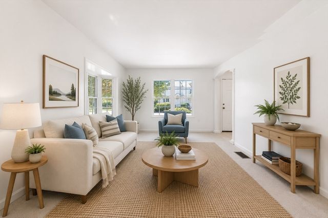 30 Turtle Brook Rd 1, Canton, MA 02021
