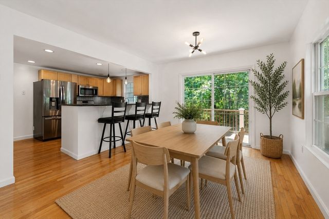 30 Turtle Brook Rd 1, Canton, MA 02021