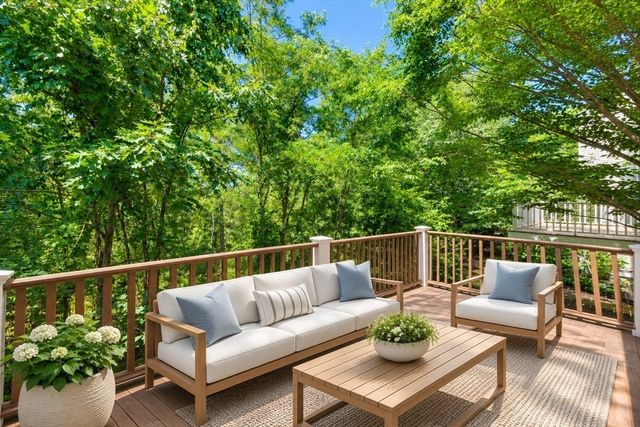 30 Turtle Brook Rd 1, Canton, MA 02021
