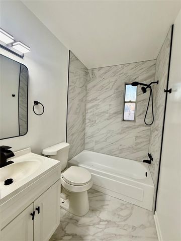 6401 Skyline Drive 36, Houston, TX 77057