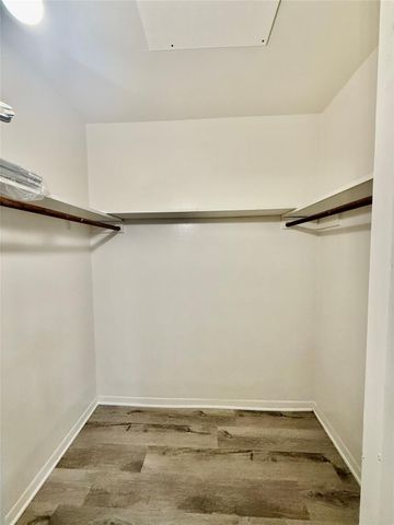 6401 Skyline Drive 36, Houston, TX 77057