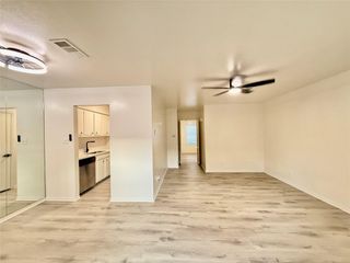 6401 Skyline Drive 36, Houston, TX 77057