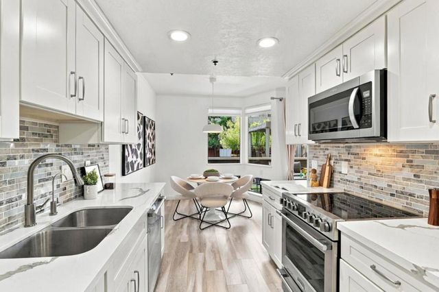22330 Homestead Road 118, Cupertino, CA 95014