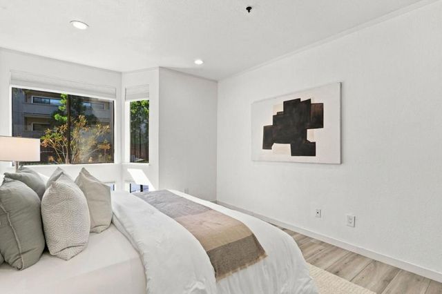 22330 Homestead Road 118, Cupertino, CA 95014