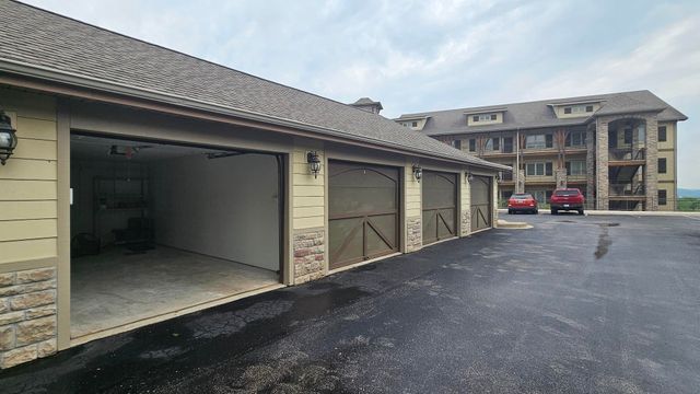 53 Royal Vista Drive Unit 206, Branson, MO 65616