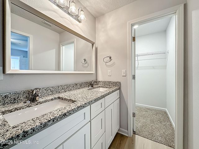 2432 W EDGEWOOD Avenue, Jacksonville, FL 32209