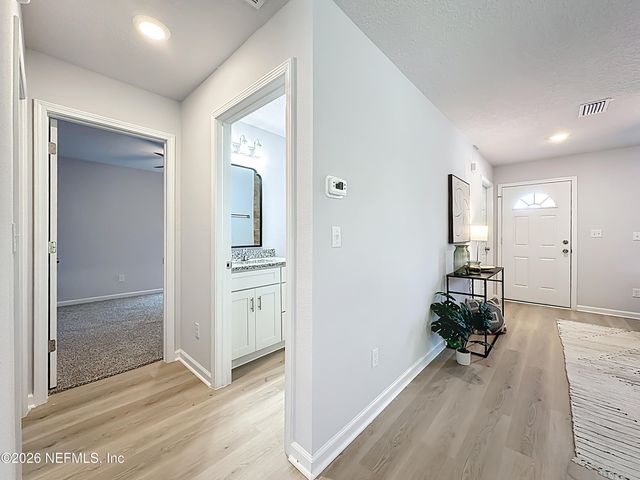 2432 W EDGEWOOD Avenue, Jacksonville, FL 32209