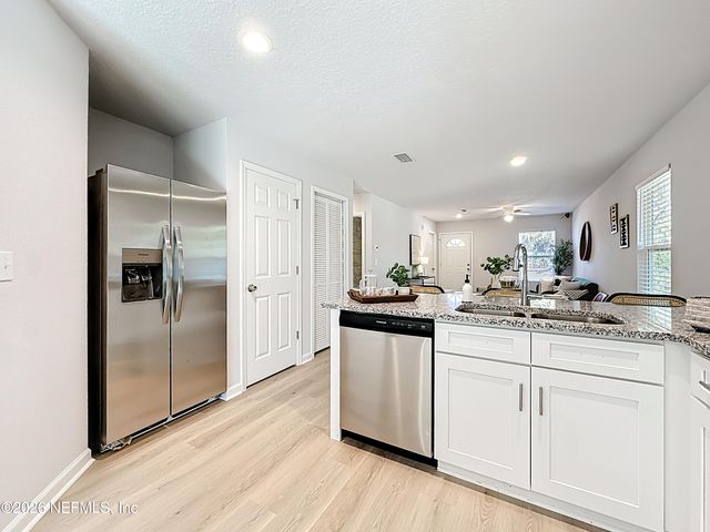2432 W EDGEWOOD Avenue, Jacksonville, FL 32209