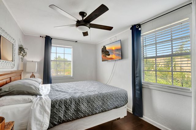 412 El Prado 2, West Palm Beach, FL 33405