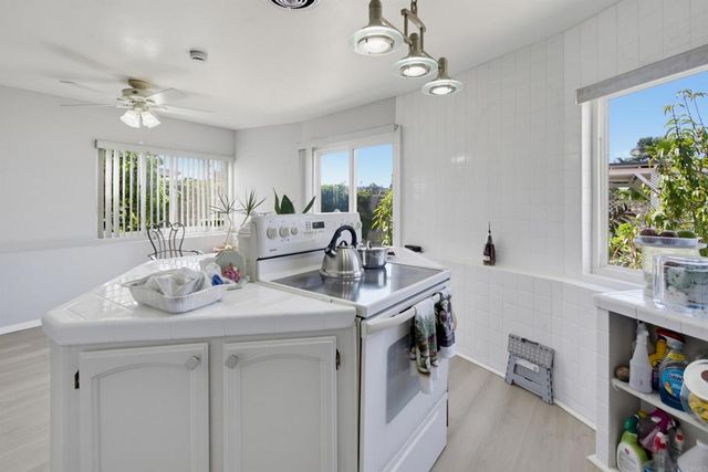 6060 Cowels Mountain Boulevard, La Mesa, CA 91942