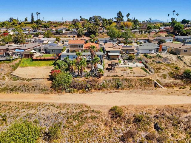 6060 Cowels Mountain Boulevard, La Mesa, CA 91942