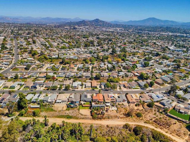 6060 Cowels Mountain Boulevard, La Mesa, CA 91942