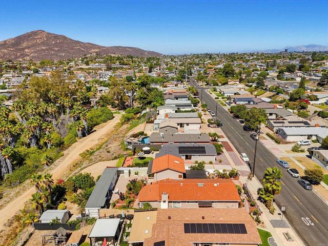 6060 Cowels Mountain Boulevard, La Mesa, CA 91942