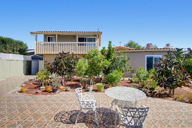 6060 Cowels Mountain Boulevard, La Mesa, CA 91942