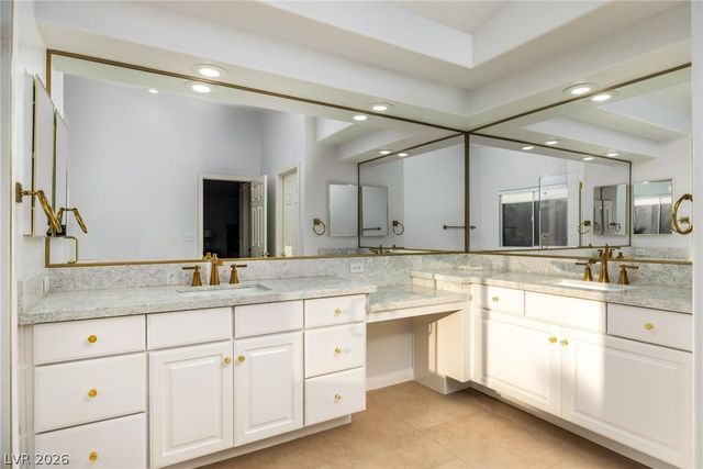 2021 Waterbury Lane, Las Vegas, NV 89134