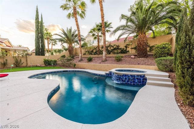 2021 Waterbury Lane, Las Vegas, NV 89134