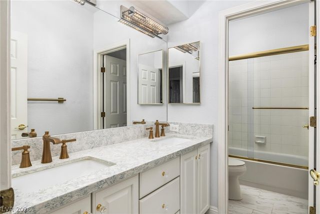 2021 Waterbury Lane, Las Vegas, NV 89134