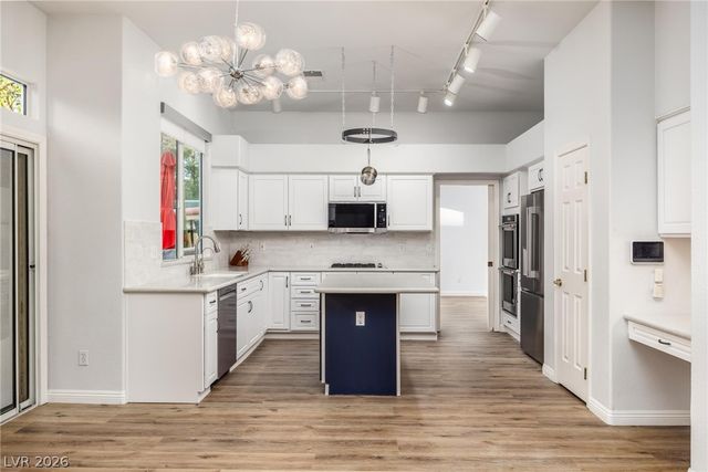 2021 Waterbury Lane, Las Vegas, NV 89134