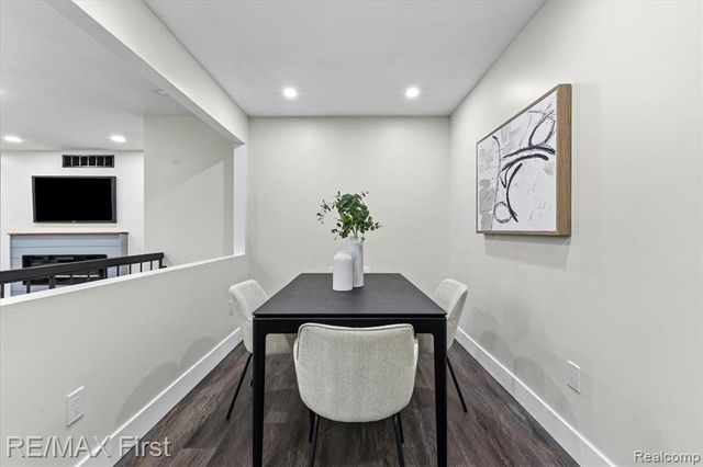 40548 Newport Drive, Plymouth, MI 48170