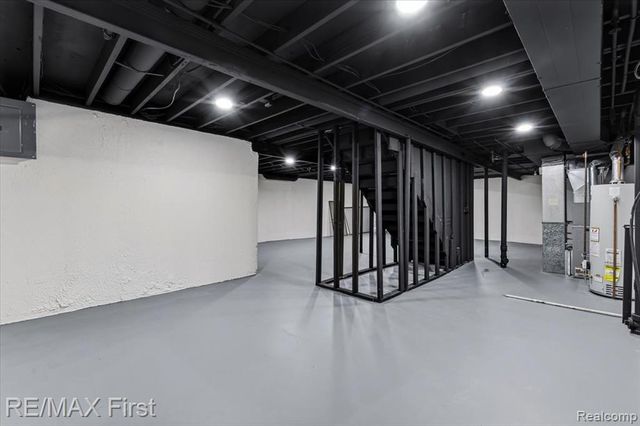 40548 Newport Drive, Plymouth, MI 48170