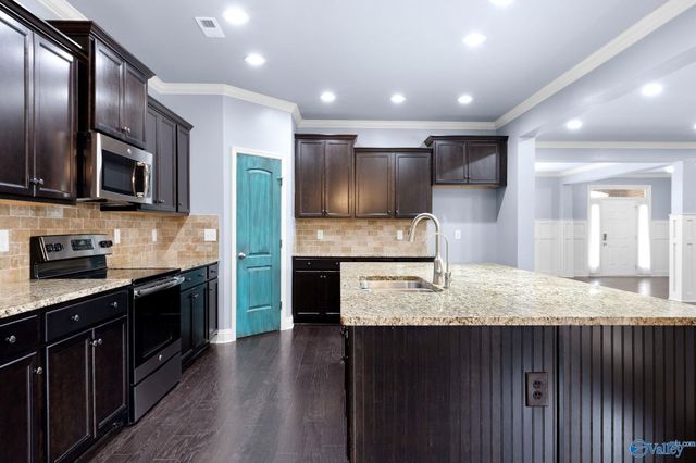 137 Chesnut Heath Court, Madison, AL 35756