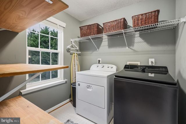 8439 DEN CIR, King George, VA 22485