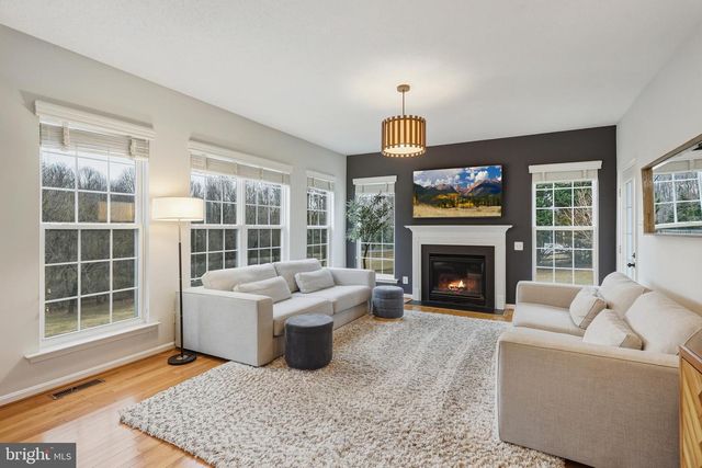 8439 DEN CIR, King George, VA 22485