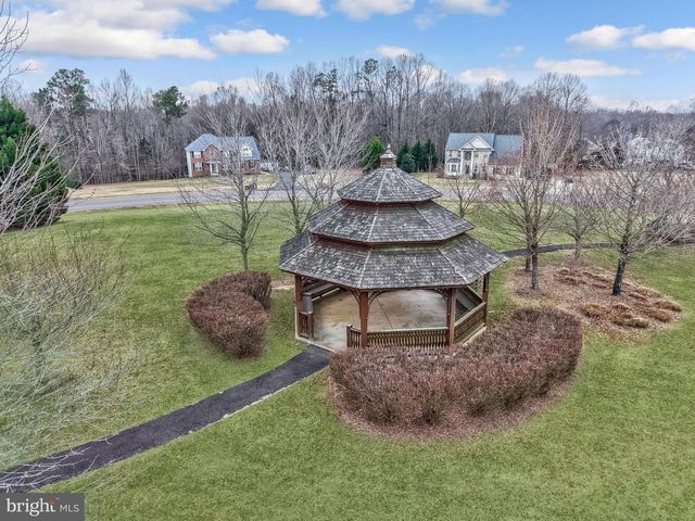 8439 DEN CIR, King George, VA 22485