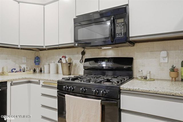6605 Cutty Sark Street, Anchorage, AK 99502