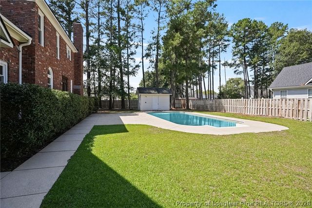 5400 Labrador Drive, Hope Mills, NC 28348