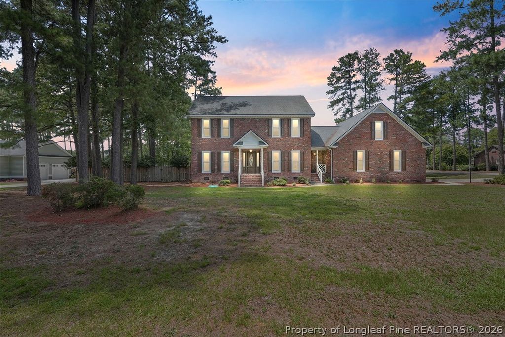 5400 Labrador Drive, Hope Mills, NC 28348 — exterior