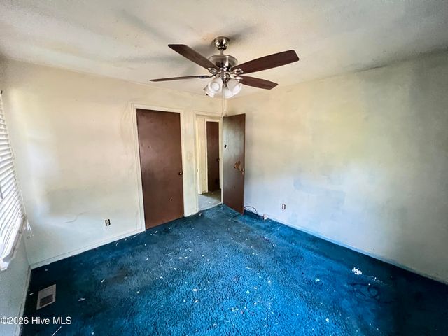 121 Forest Place, Aberdeen, NC 28315