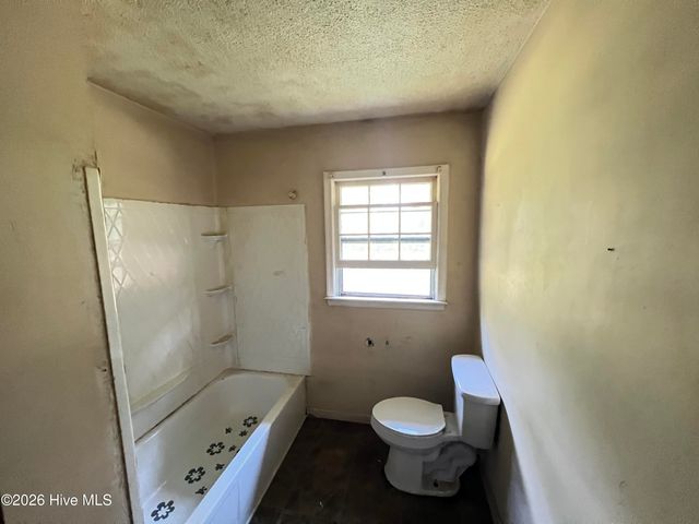 121 Forest Place, Aberdeen, NC 28315