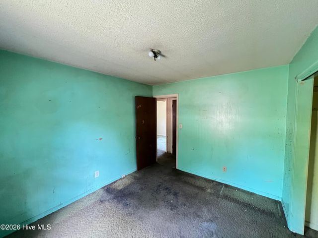 121 Forest Place, Aberdeen, NC 28315