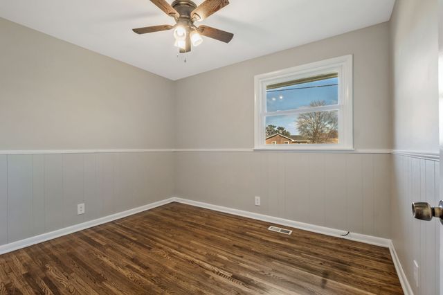 310 Santa Rosa Dr, Old Hickory, TN 37138