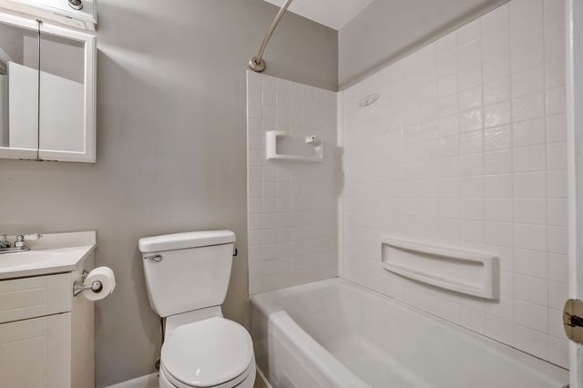 310 Santa Rosa Dr, Old Hickory, TN 37138