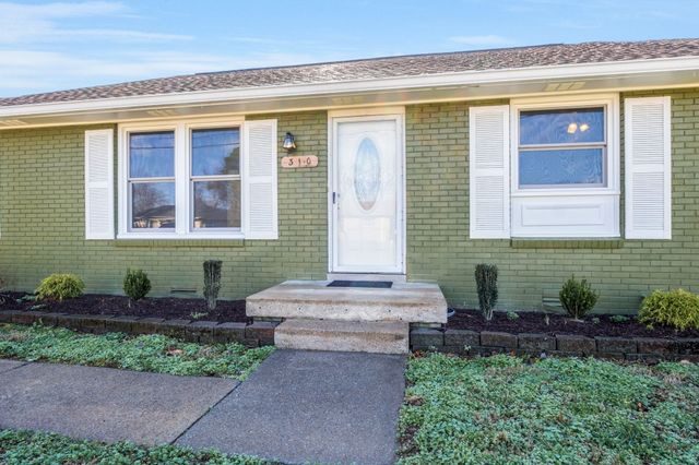 310 Santa Rosa Dr, Old Hickory, TN 37138