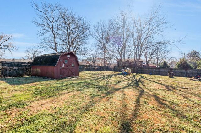 310 Santa Rosa Dr, Old Hickory, TN 37138