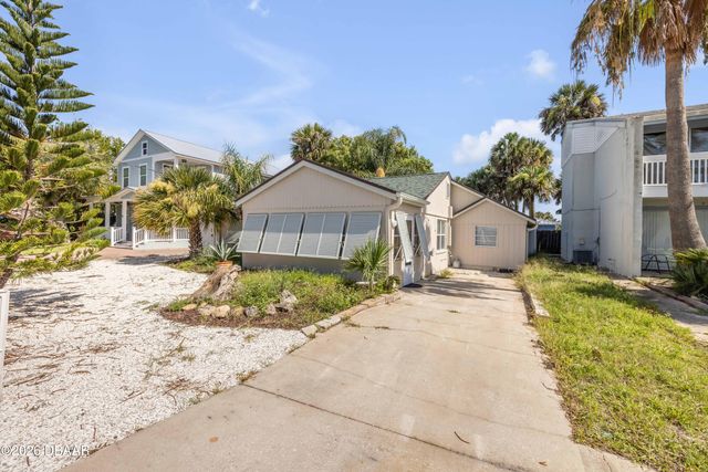 308 Due East Street, New Smyrna Beach, FL 32169