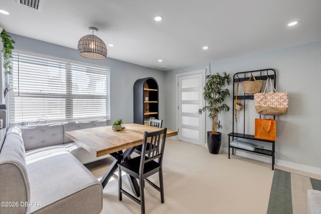 308 Due East Street, New Smyrna Beach, FL 32169