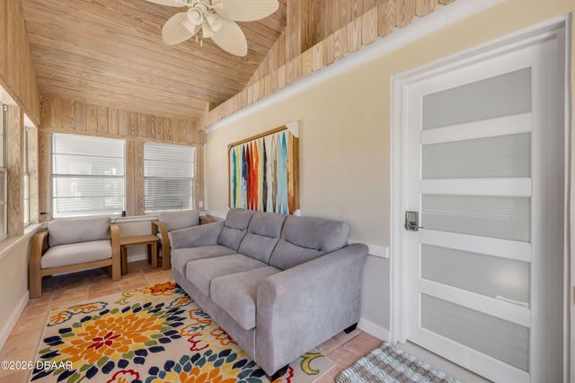 308 Due East Street, New Smyrna Beach, FL 32169