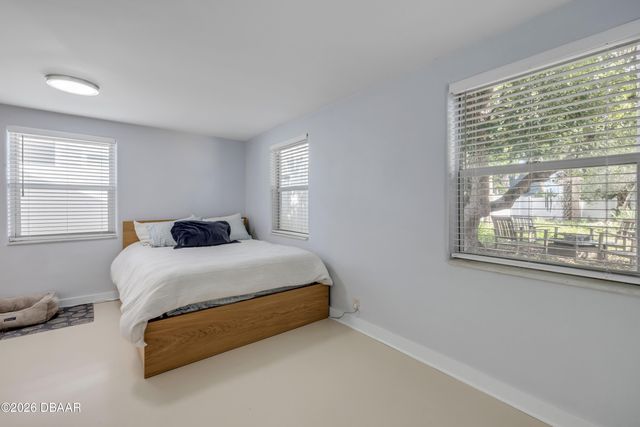 308 Due East Street, New Smyrna Beach, FL 32169