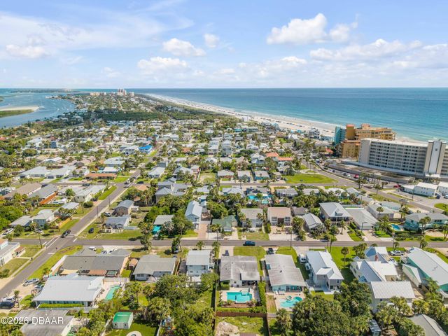 308 Due East Street, New Smyrna Beach, FL 32169