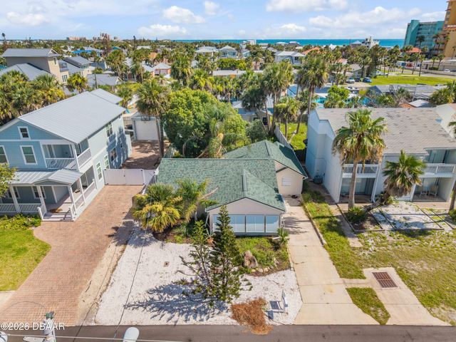 308 Due East Street, New Smyrna Beach, FL 32169