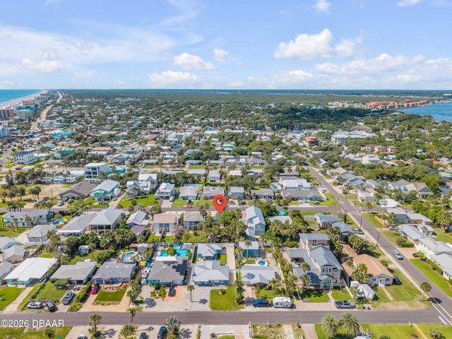 308 Due East Street, New Smyrna Beach, FL 32169