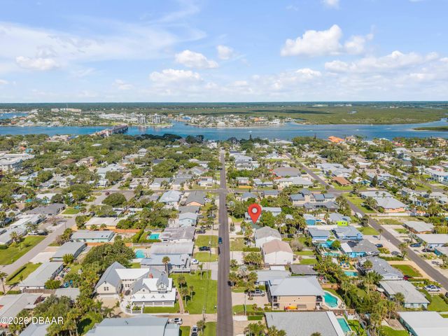 308 Due East Street, New Smyrna Beach, FL 32169