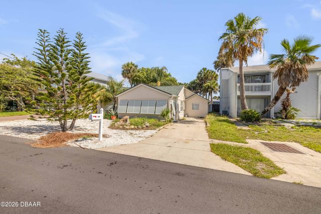 308 Due East Street, New Smyrna Beach, FL 32169